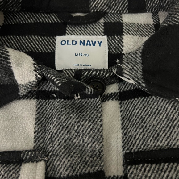 Girls Old Navy black and white shacket - Picture 3 of 4
